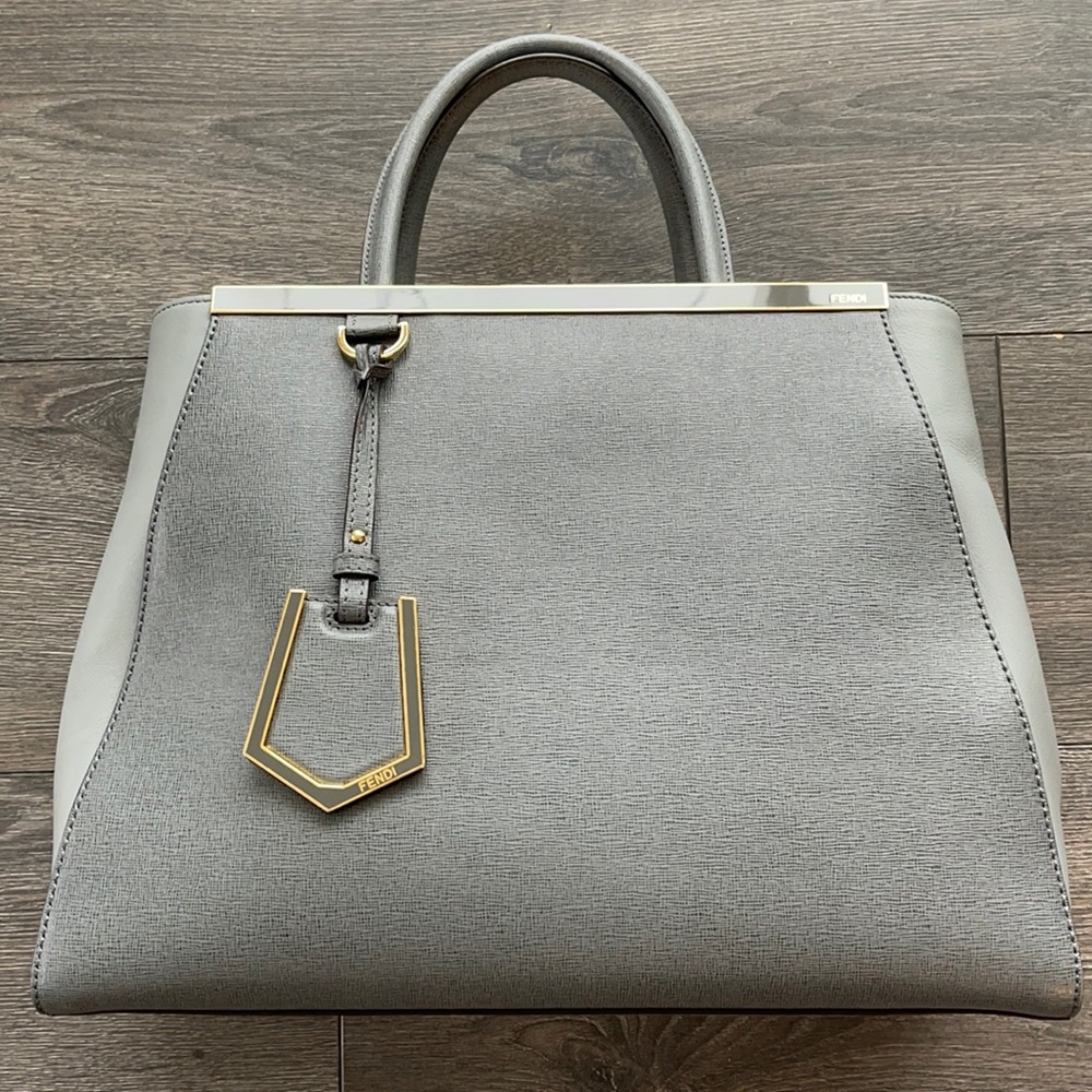 Fendi 2 Jour Tote Bag